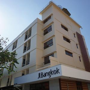 Jl Bangkok Hotel